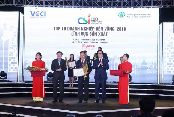 nestle viet nam lot top 10 doanh nghiep ben vung linh vuc san xuat nam 2018