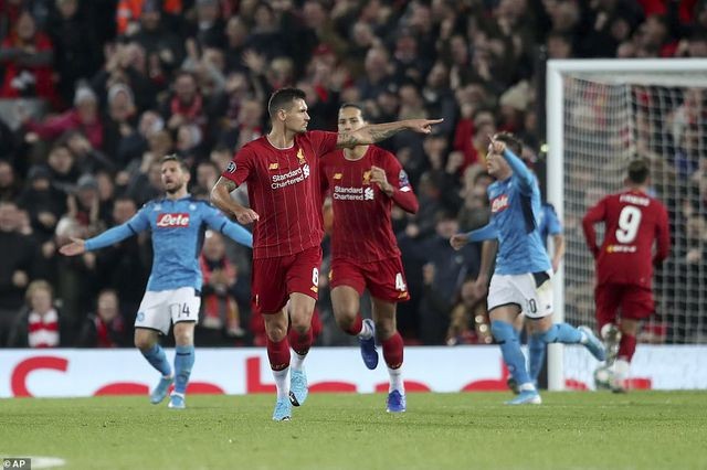 liverpool 1 1 napoli the kop hut ve som vao vong knock out
