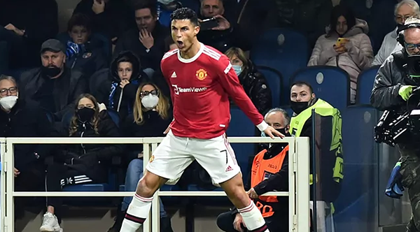 Cú đúp của C.Ronaldo giúp Man United "thoát chết" trước Atalanta
