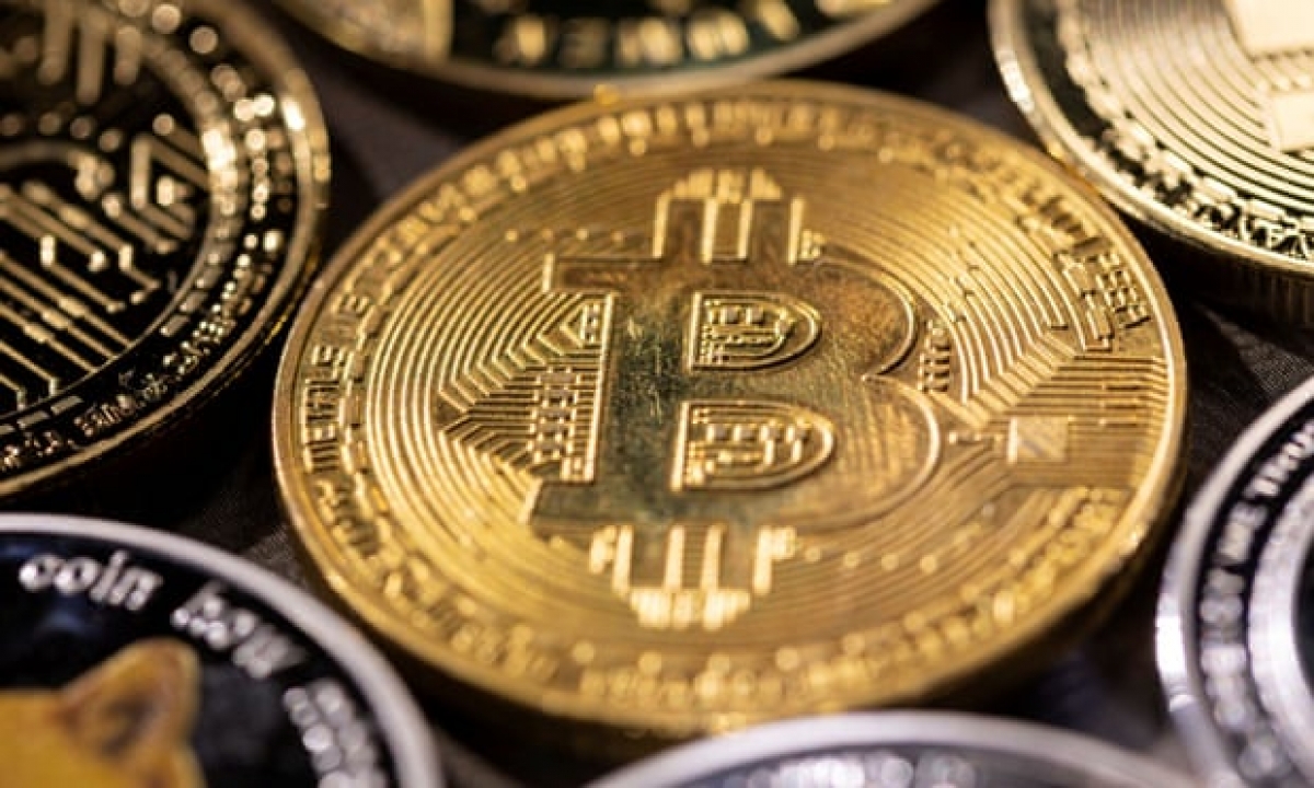 Phó Thống đốc Ngân hàng Trung ương Anh, ông John Cunliffe, cho biết Bitcoin đã đạt đỉnh trên 67.000 USD/BTC vào đầu tháng 11/2021, nhưng có thể sẽ giảm xuống mức 0 trong tương lai. (Ảnh minh họa: Reuters)