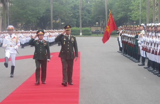 Tư lệnh Lực lượng Quốc phòng Thái Lan sang thăm Việt Nam