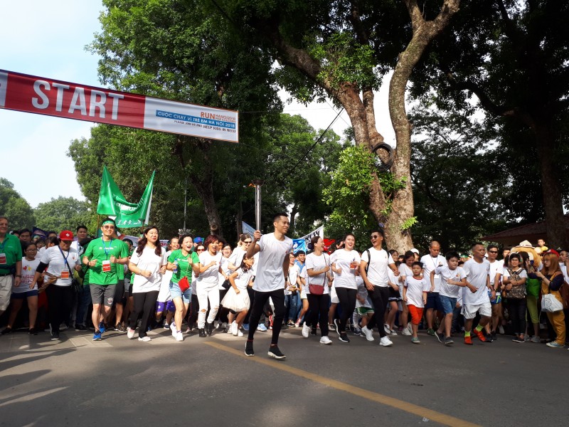 Chạy “Vì trẻ em Hà Nội 2018”