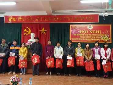 LĐLĐ huyện Thanh Oai: Hơn 90 triệu đồng chăm lo Tết cho CNVCLĐ