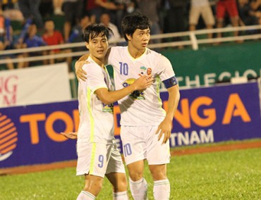 Công Phượng giành giải cầu thủ Việt Nam được yêu thích nhất năm 2015