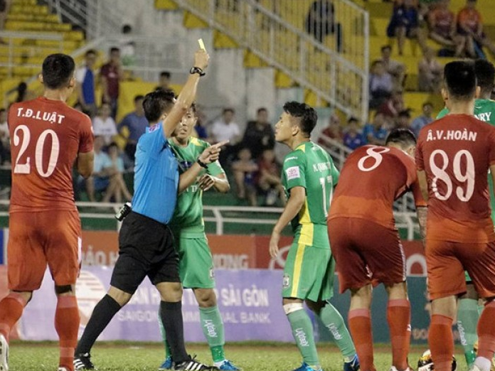 VPF họp chấn chỉnh công tác trọng tài tại V-League 2017