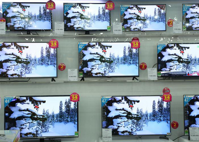 Có nên mua TV hàng trưng bày giá siêu rẻ?
