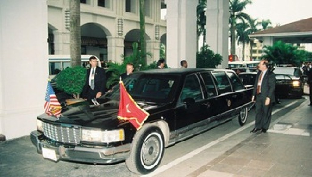 Những tình huống bất ngờ trong chuyến công du của Tổng thống Mỹ đến Việt Nam