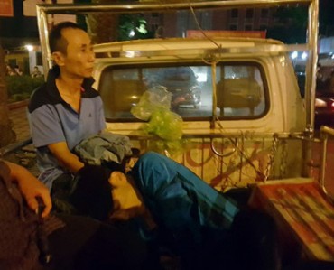 Hà Nội: Cảnh sát phát hiện 2 đối tượng giấu cả bọc ma túy trong áo