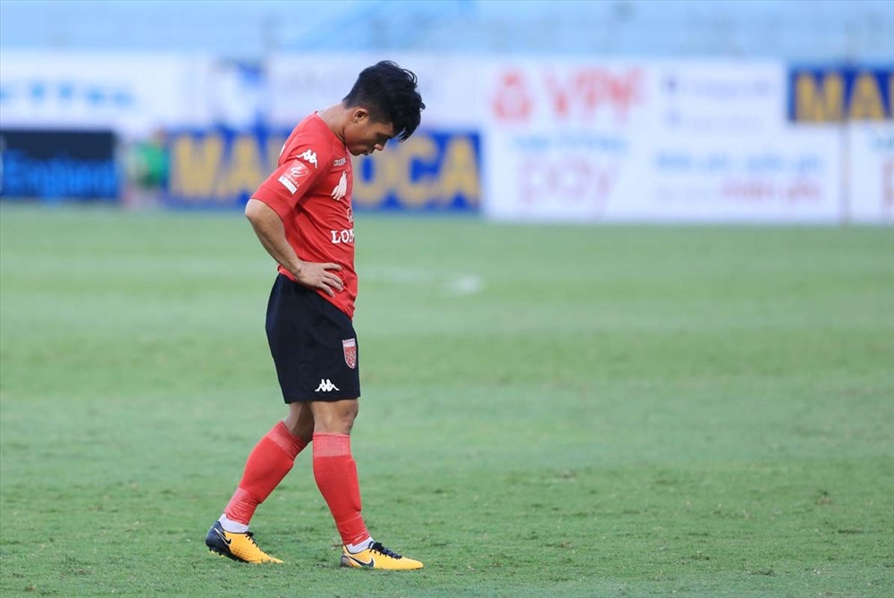 Làm Văn Hào bị gãy chân, cựu tuyển thủ U23 nhận án phạt cực nặng