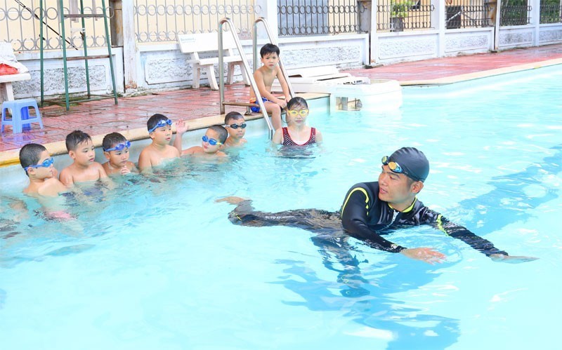 Học bơi không chỉ để nâng cao sức khỏe