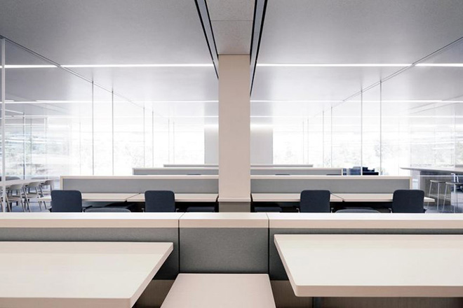 vi sao apple trang bi ban lam viec dung cho nhan vien tai apple park