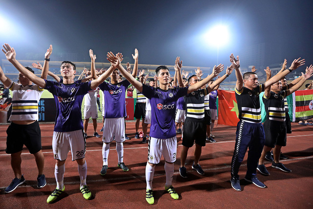 Hà Nội FC trở thành nhà vô địch V.League sớm nhất lịch sử