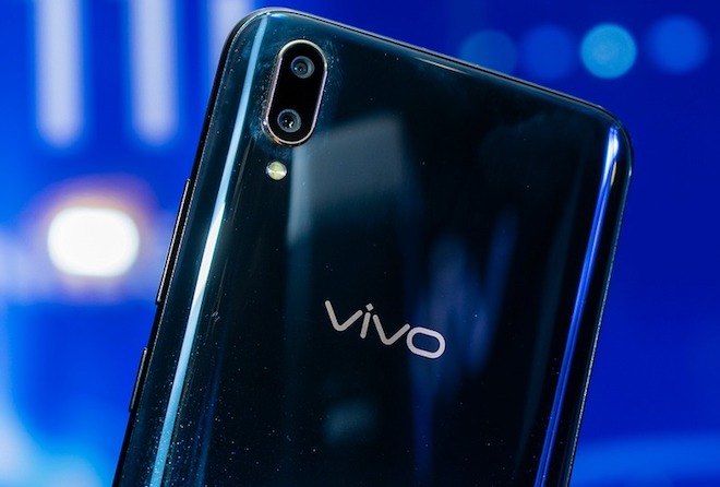 Vivo V11 về Việt Nam: Cảm biến vân tay dưới màn hình, AI toàn diện