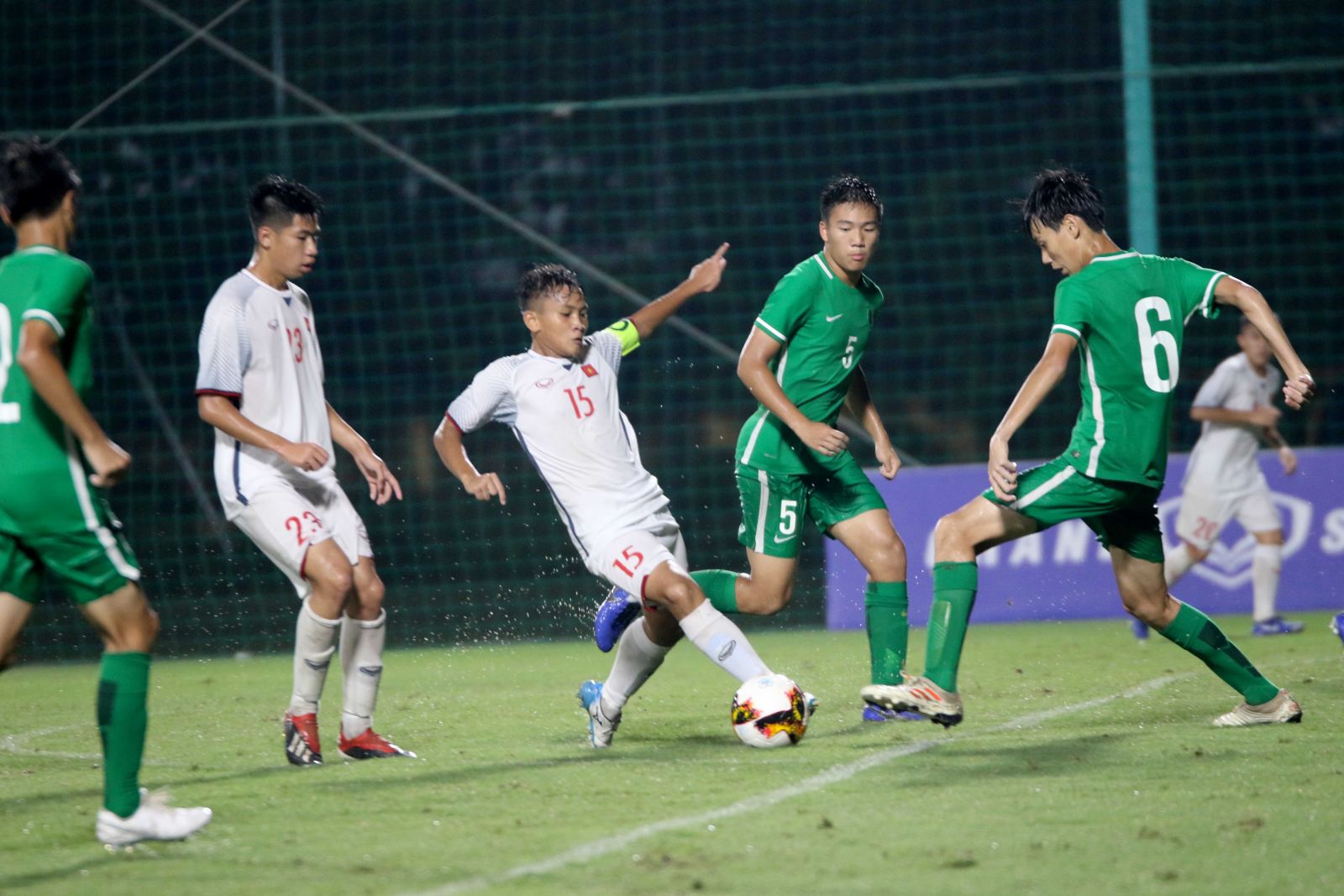 U16 Việt Nam đang ở rất gần với tấm vé tham dự vòng chung kết