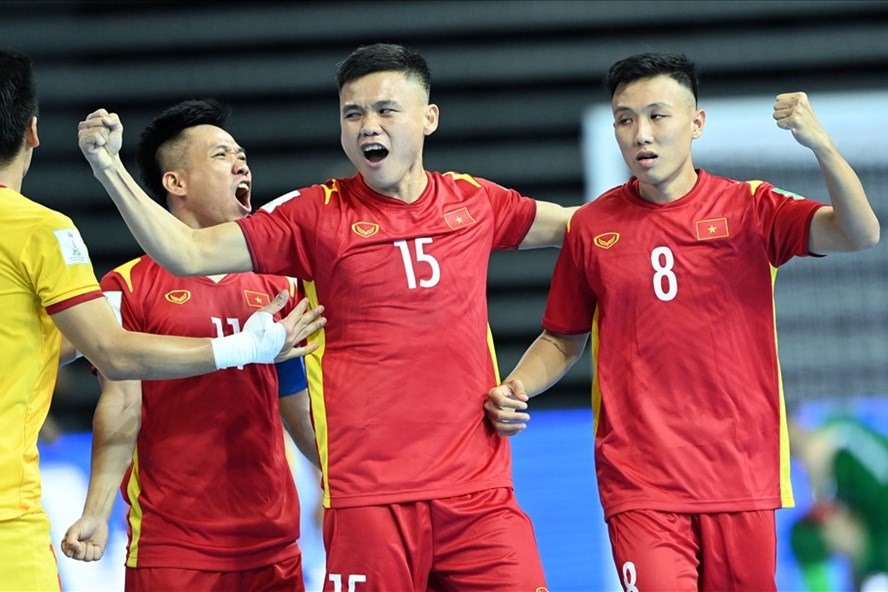 Futsal Việt Nam muốn đi tiếp chỉ còn cửa cầm hòa Czech