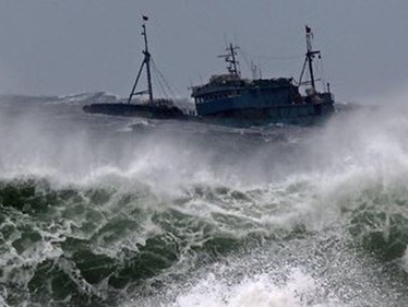 Cảnh báo lũ ở Phú Yên-Bình Thuận, biển Đông có thể xuất hiện áp thấp