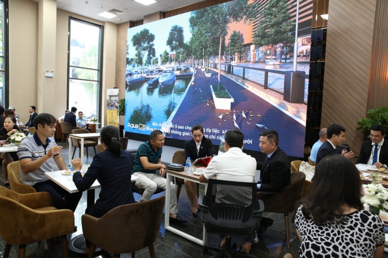 Giới đầu tư Hà Nội hào hứng với đô thị sinh thái thông minh Aqua City