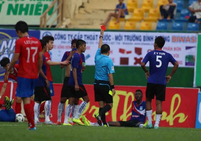 Phản đối trọng tài, CLB của Myanmar bị xử thua 0-3 tại BTV Cup 2015