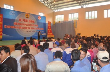 Hưởng ứng Ngày pháp luật Việt Nam