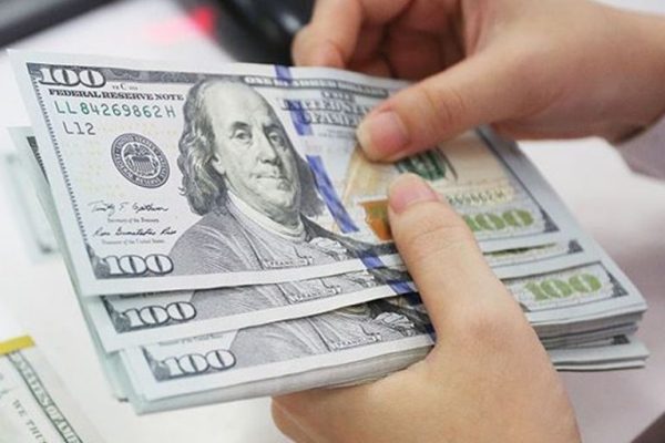 tang truong tien luong toan cau o muc thap