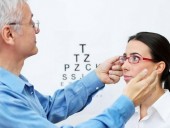 Cảnh giác với biến chứng cận thị có thể gây tình trạng mù lòa