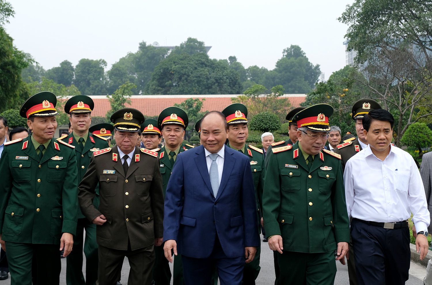 Thủ tướng kiểm tra việc tu bổ Lăng Chủ tịch Hồ Chí Minh