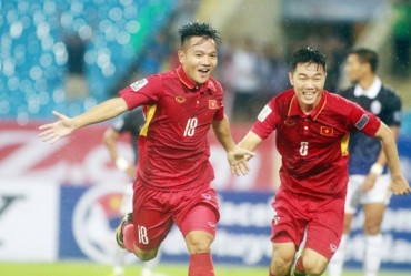 Đội tuyển Việt Nam vươn lên dẫn đầu khu vực Đông Nam Á