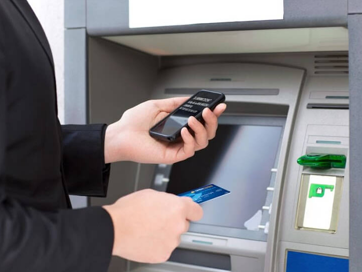 Tăng cường giám sát các giao dịch qua ATM trong dịp cuối năm