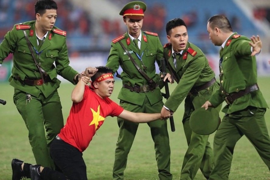 Việt Nam - Malaysia: Tung cảnh sát hình sự hóa trang đảm bảo an ninh