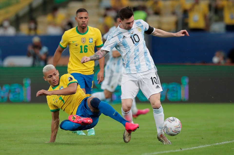 Argentina có lợi thế nếu chạm trán Brazil ở bán kết World Cup 2022