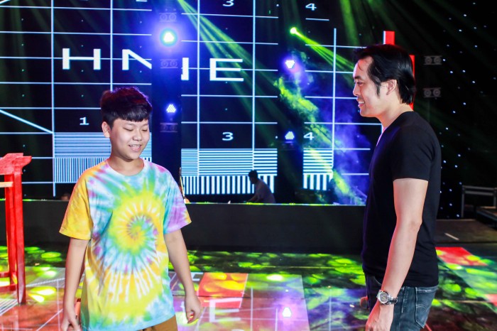 Dương Khắc Linh up mở tung 