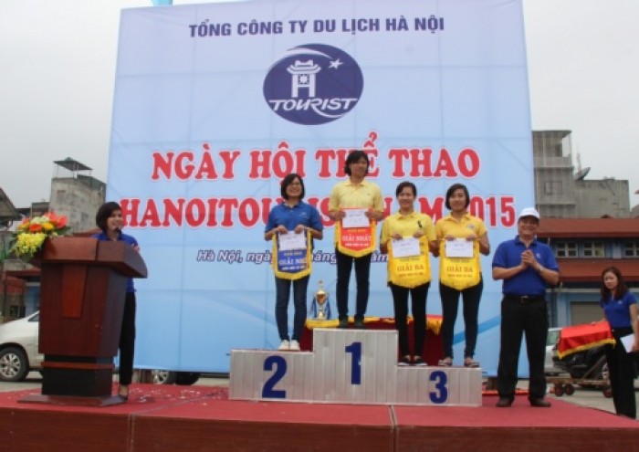 Gần 500 VĐV tham gia ngày hội thể thao Hanoitouris 2015