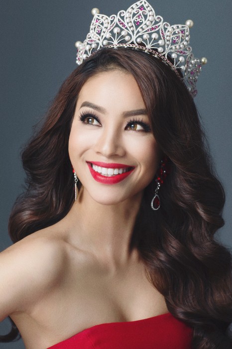 Phạm Hương được cấp phép dự thi Hoa hậu Hoàn vũ 2015