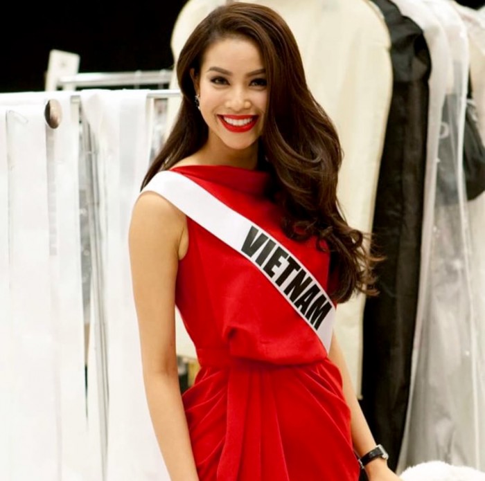 Phạm Hương có gương mặt đẹp nhất nhì cuộc thi Hoa hậu Hoàn vũ 2015