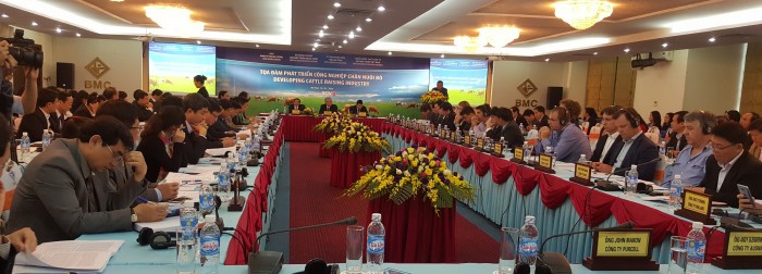 BIDV hỗ trợ mô hình công nghiệp chăn nuôi bò tại Hà Tĩnh