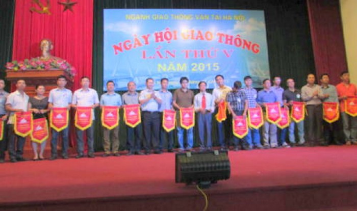 Công đoàn GTVT Hà Nội giữ vững danh hiệu: Đơn vị vững mạnh xuất sắc