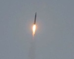 Triều Tiên bắn 2 quả tên lửa ra biển