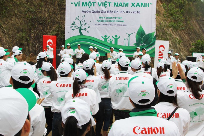 Ra quân trồng rừng “Vì Một Việt Nam Xanh”