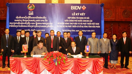 BIDV ký hợp đồng tín dụng ưu đãi đầu tư cơ sở hạ tầng cho Lào