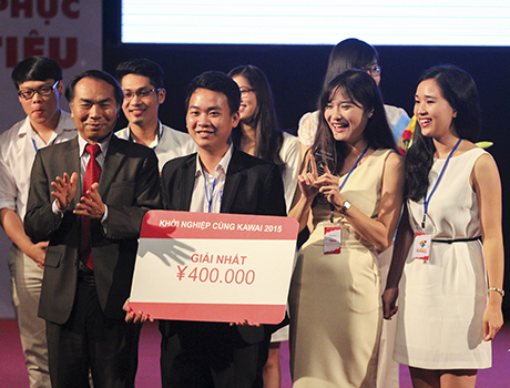 Mai Trang và nhóm của mình đoạt giải Nhất Khởi nghiệp