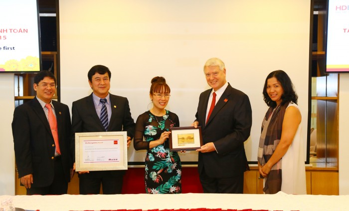 HDBank nhận giải “Tăng trưởng tốt tài trợ thương mại Quý I/2015”