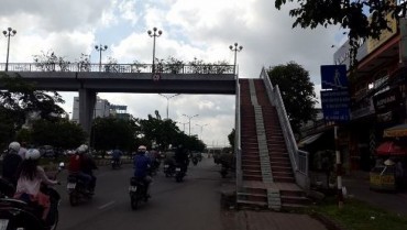 Xây 7 cầu đi bộ có thang máy tại TP Hồ Chí Minh