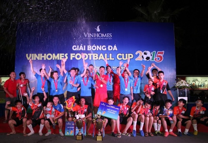 Tưng bừng trận chung kết Vinhomes Football Cup 2015