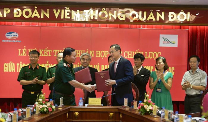 Viettel ký kết thỏa thuận hợp tác với Ban quản lý Khu công nghệ cao Hòa Lạc