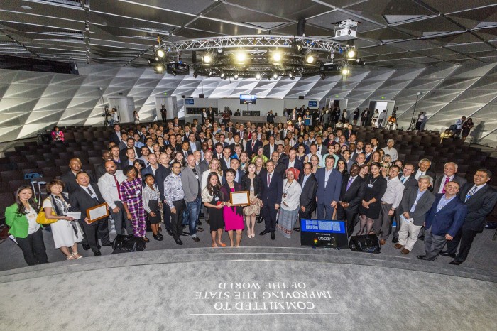 Hoa Sen tham gia cộng đồng các doanh nghiệp tăng trưởng toàn cầu 2015