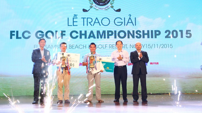Sôi động cuộc đua giải FLC Golf Championship 2015