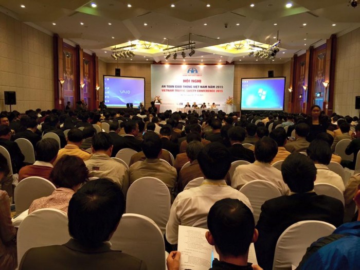 Hơn 500 đại biểu dự Hội nghị An toàn giao thông 2015