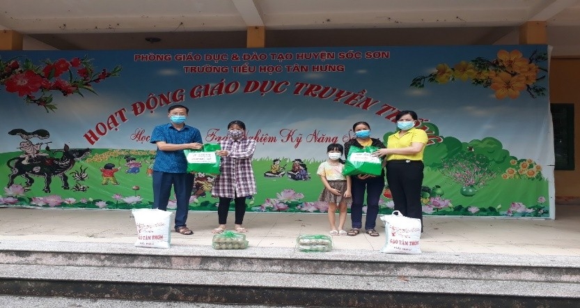 Huyện Sóc Sơn vận động tài trợ cho trẻ em và hộ gia đình có hoàn cảnh khó khăn