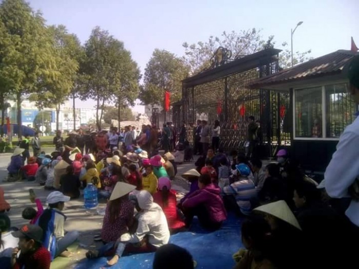 Thanh Hóa họp báo về việc ngư dân phản đối dự án ven biển Sầm Sơn Thanh Hóa họp báo về việc ngư dân phản đối dự án ven biển Sầm Sơn