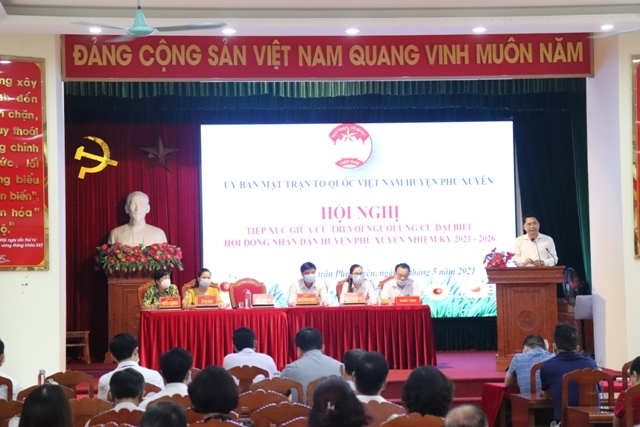 Ứng cử viên đại biểu Hội đồng nhân dân huyện Phú Xuyên tiếp xúc cử tri